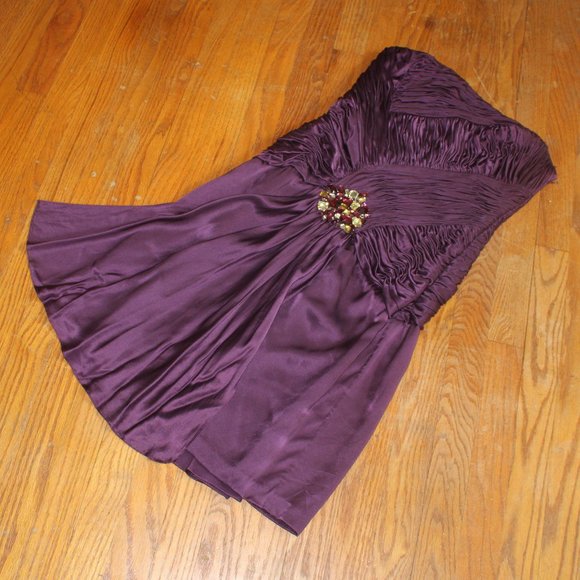Basix II Strapless Formal Dress - Picture 2 of 4